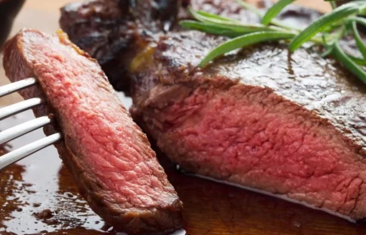 التغذية أثناء الحمل ماذا نأكل وما لا نأكل