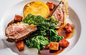 ماذا يحدث لجسمك إذا كنت تأكل اللحوم الحمراء كل يوم؟