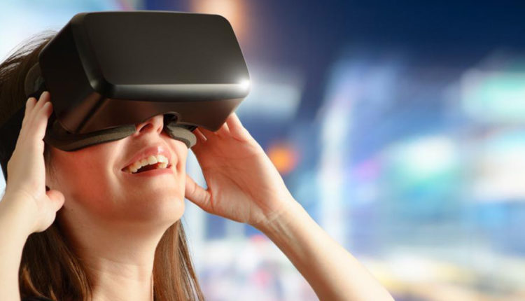 ما هو الواقع الافتراضي وما هي استخداماته في عالم اليوم؟