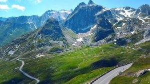 مشاهد من سويسرا. 20 معلم سياحي من جنة أوروبا