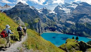 مشاهد من سويسرا. 20 معلم سياحي من جنة أوروبا